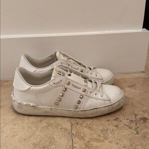 Valentino Rockstud Untitled Leather Sneaker